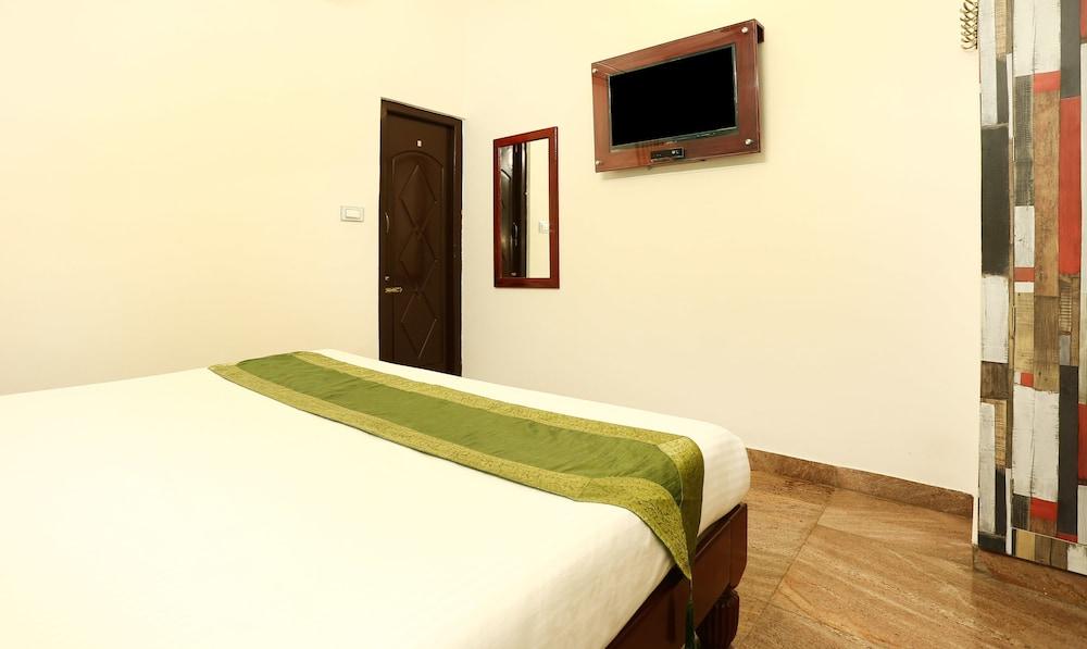 Treebo Grace Inn, 3 Min Walk From Promenade Beach Pondicherry Bagian luar foto